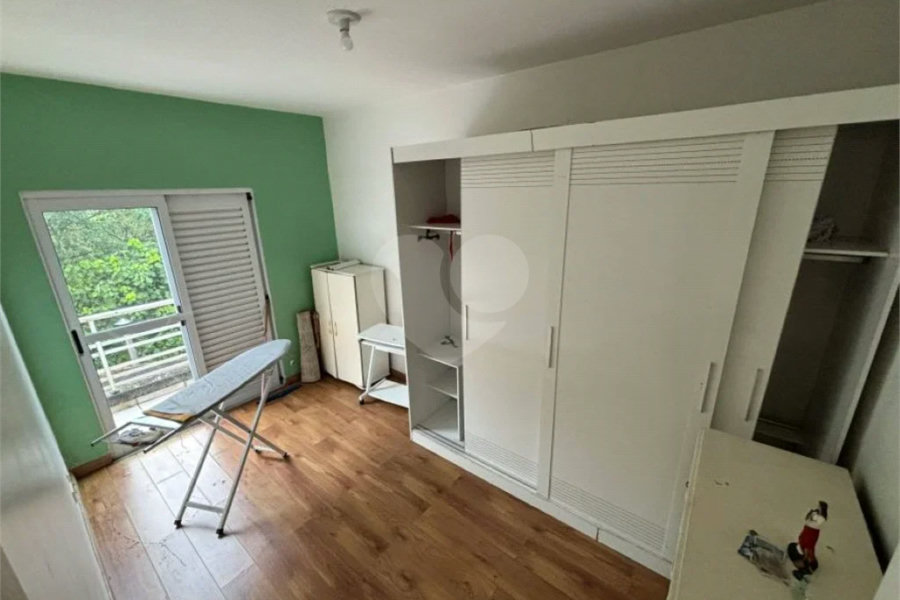 Sobrado à venda com 3 quartos, sendo 1 suíte,  em Horto, São Paulo, SP
