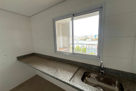 Apartamento á venda na região da Vila Prado.