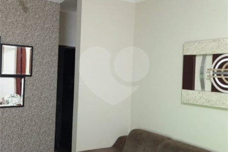 Apartamento com 2 dormitórios