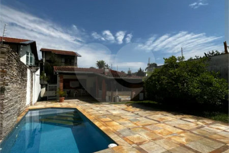 Sobrado amplo e completo na Vila Oliveira – Mogi das Cruzes