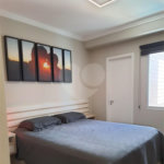Apartamento reformado de 92 m² no Baeta Neves, com 2 dormitórios, 1 suíte, sala ampliada, área gourmet, 2 vagas, planejados e lazer completo.