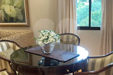 Apartamento com terraço 385m² 03 dormitórios sendo 2 suítes 5 vagas..Estuda Permuta.