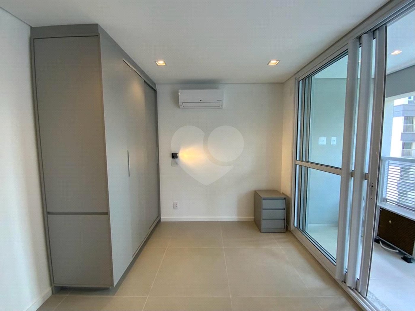 Studio com 28 m² totalmente mobiliado a venda na Vila Clementino