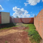 Casa à venda com 3 quartos, sendo 2 suítes, em Jardim Nova Ponta Porã, Ponta Porã - MS