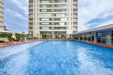 Apartamento de Alto Padrão no Campo Belo para venda com porteira fechada, com 4 dormitórios suítes e 4 vagas com lazer de club.