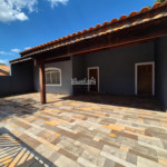 Casa Térrea à venda com 4 quartos, sendo 2 suítes, em Loteamento Loanda, Atibaia, SP