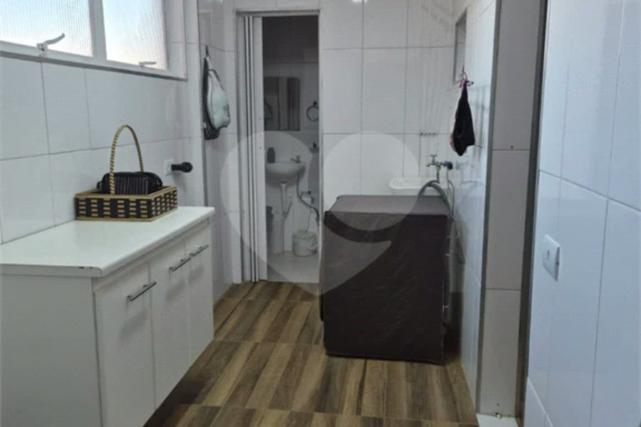 Apartamento à venda no Edifício Pedro Ometto, no coração de Piracicaba.