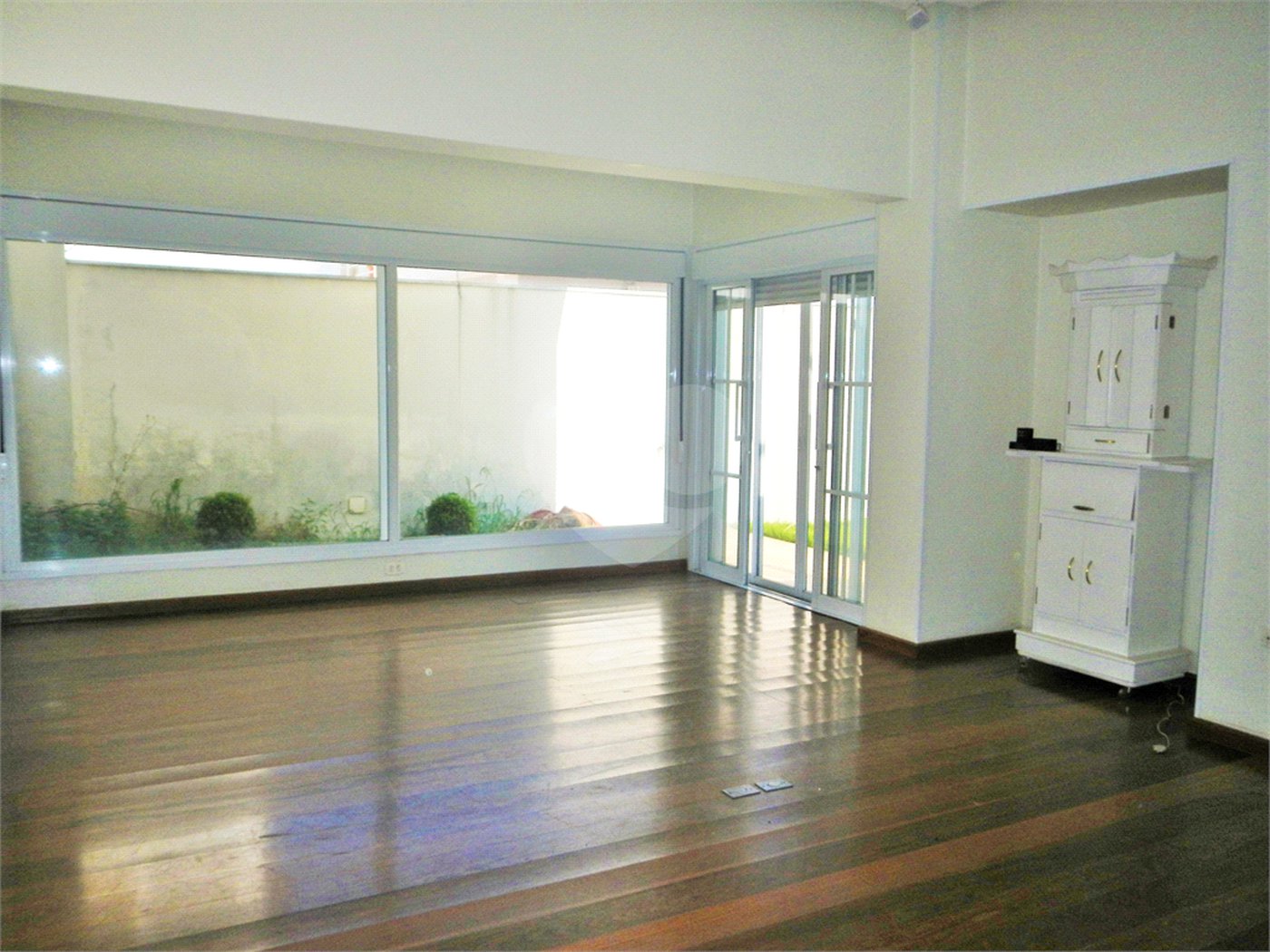 Casa à venda na Saúde c/293m2 - 4 Suítes/4 Salas/3 Vagas na garagem