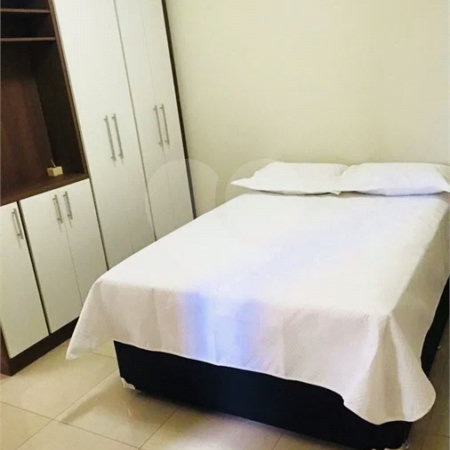 VENDE-SE STUDIO MOBILIADO CENTRO DE SÃO CARLOS.