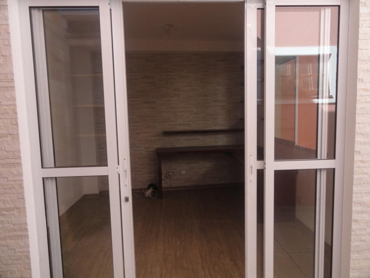 Sobrado à venda com 3 quartos, sendo 1 suíte, em Parque Ipê, São Paulo, SP