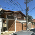 Casa à venda com 4 quartos, sendo 1 suíte,  no Centro, Vinhedo, SP
