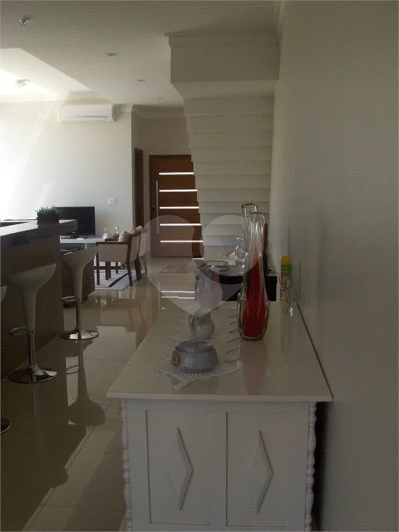 Lindo Sobrado Convívio São Francisco - R$ 980.000,00