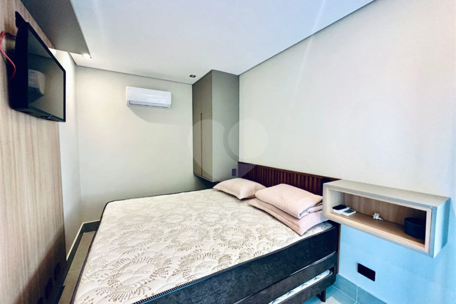 Apartamento à venda com 3 quartos, sendo 1 suíte, em Riviera de São Lourenço, Bertioga, SP