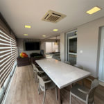 Casa de alto padrão em condomínio exclusivo com 4 suítes