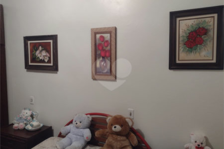 Chácara localizada no Condomínio Leila a venda.
