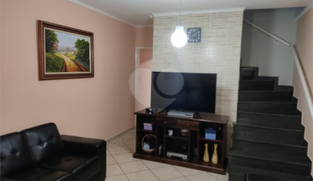 Sobrado à venda com 3 quartos em Vila Medeiros, São Paulo, SP