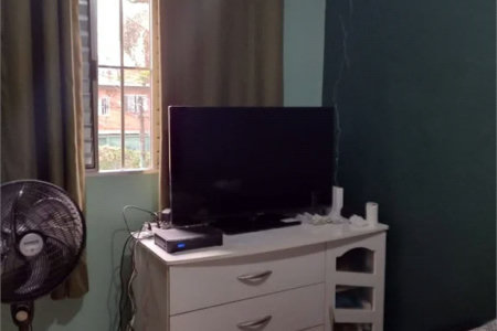 Oportunidade Única: 2 Casas no Mesmo Terreno – Ideal para Moradia ou Renda!
