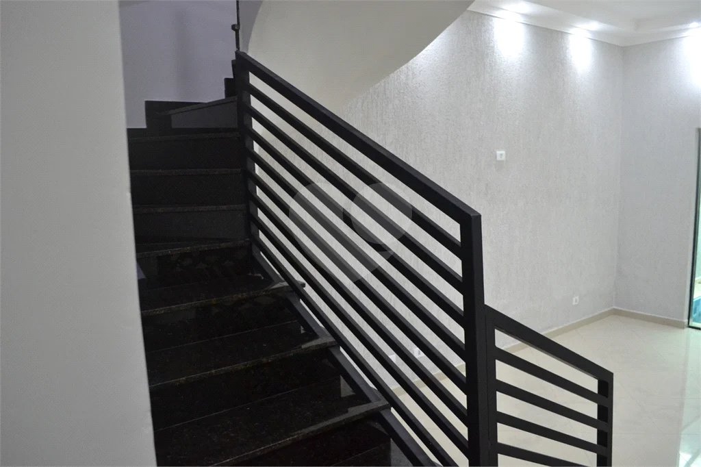 .Casa Alto Padrão à Venda no Jardim Líbano – 3 Suítes | Gourmet | Piscina