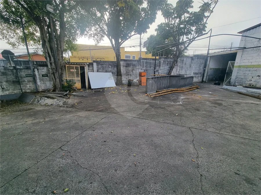 Galpão Comercial para Locação no Jardim do Trevo em Campinas com 276 m² de Área Construída e Amplo Terreno