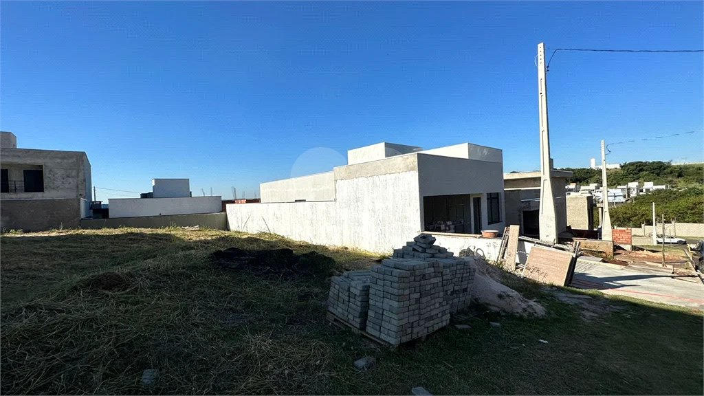 Terreno à venda no bairro Ondinhas, Condomínio Soleil em Piracicaba/SP.