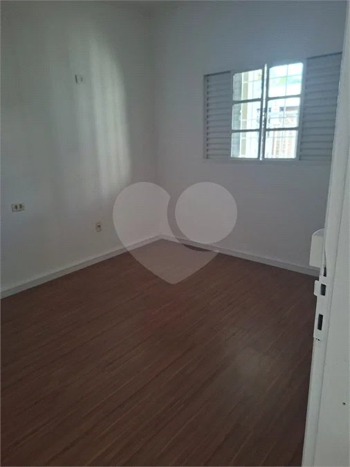 Indaiatuba- Sp - Centro - Casa terrea - finalidade comercial ou residencial - Terreno 181,01 - construido 99,94 - Venda - R$ 830.000,00 - Locação - R$ 3.900,00- IPTU - R$ 256,78 - 03 salas - Hall de entrada amplo - Cozinha. com armário - Banheiro. - Quintal. - Ótima localização, próximo a restauran