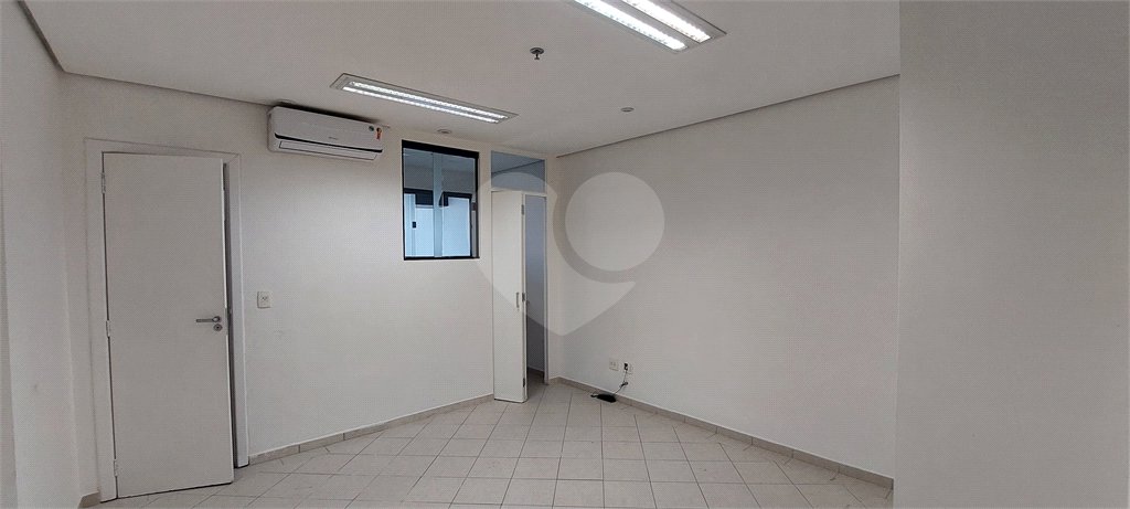 SALA COMERCIAL A VENDA 70M², 2 BANHEIROS, 2 VAGAS, JARDIM AQUARIUS - SÃO JOSÉ DOS CAMPOS/SP.