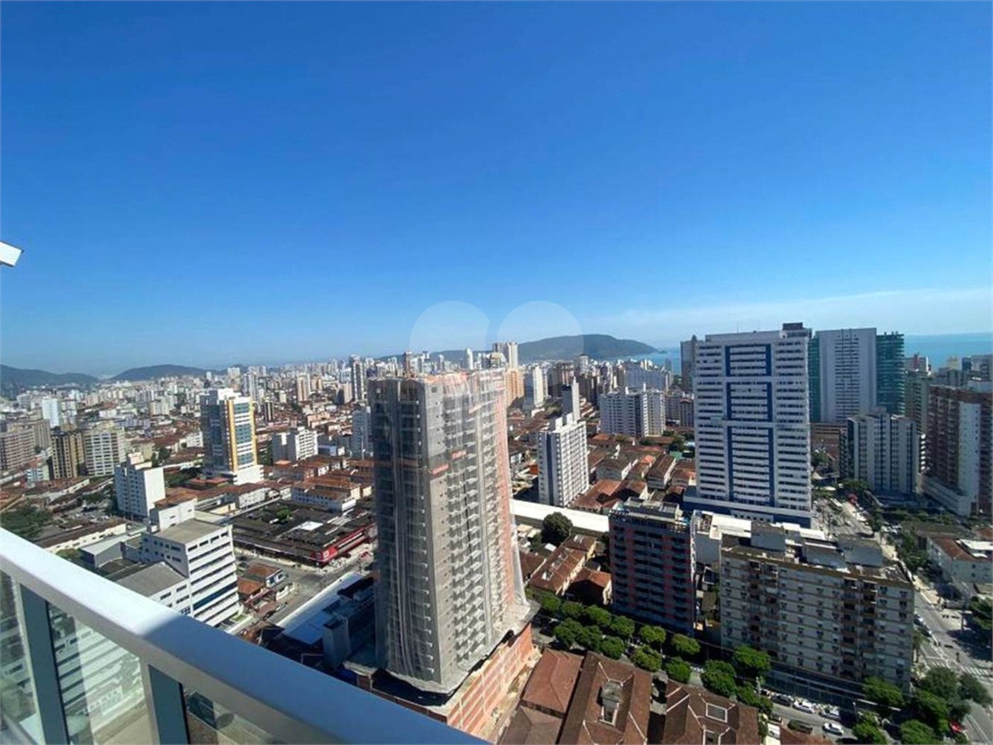 Cobertura no Edifício Emirado.