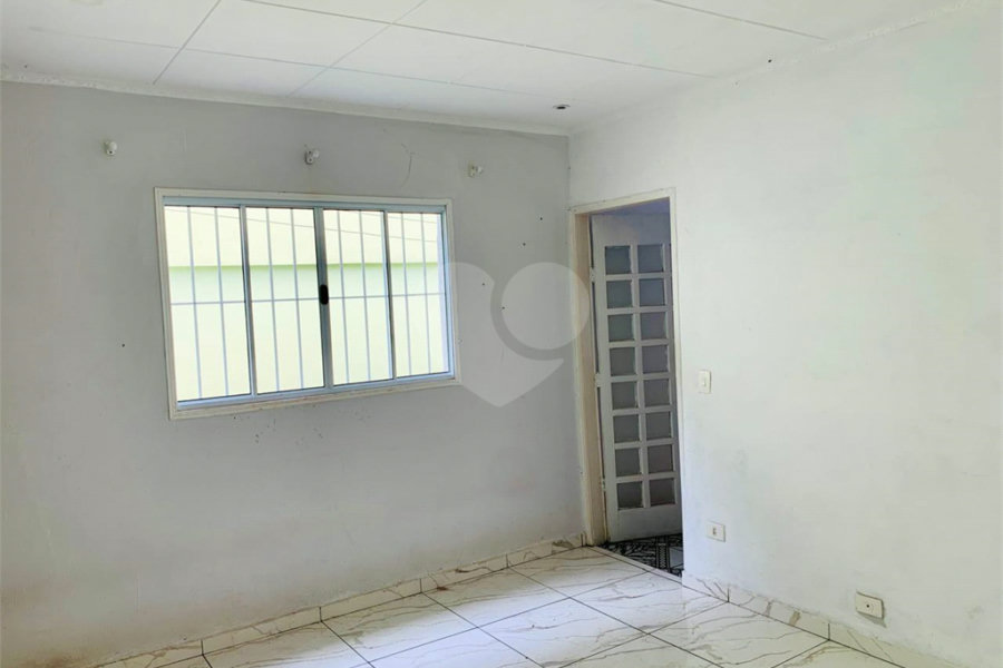 Sobrado de 150m2 com 4 dormitórios e 1 vaga à venda na Chácara Inglesa