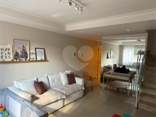Casa de Vila à venda com 4 quartos, sendo 1 suíte,  em City America, São Paulo, SP