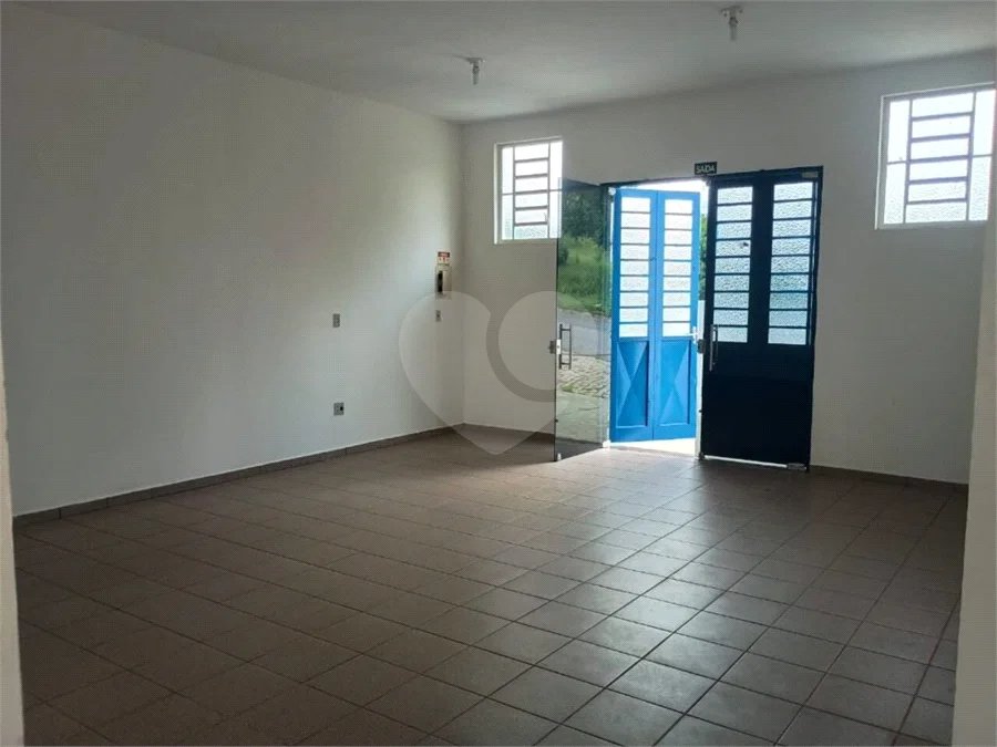 Salão Comercial a Venda no Jardim Melle em Vinhedo/SP