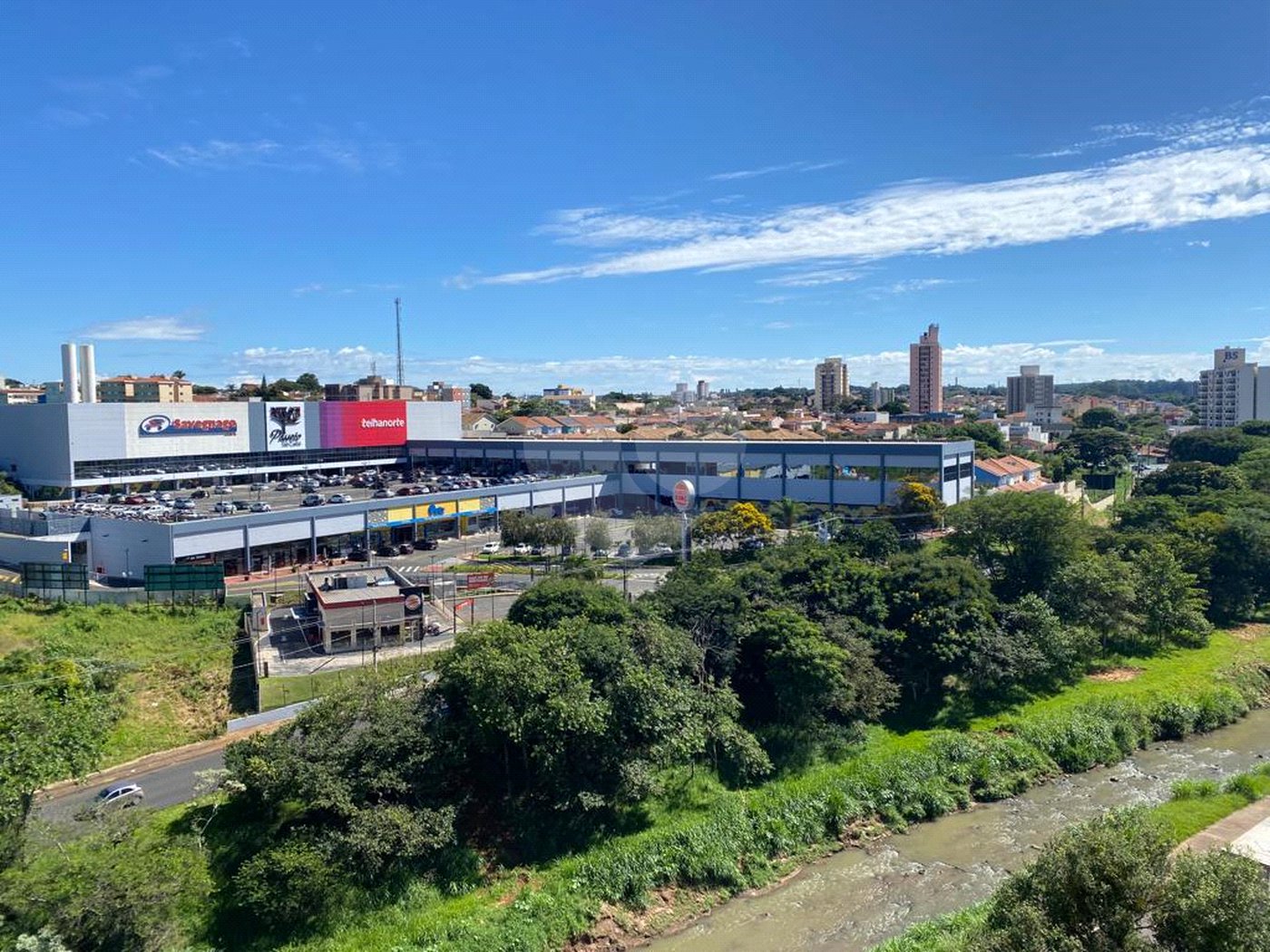 Oportunidade Imperdível: Studio Moderno à Venda