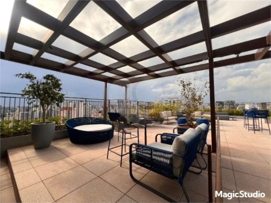 Apartamento com 27m², 1 dormitório, à venda na Vila Olímpia.