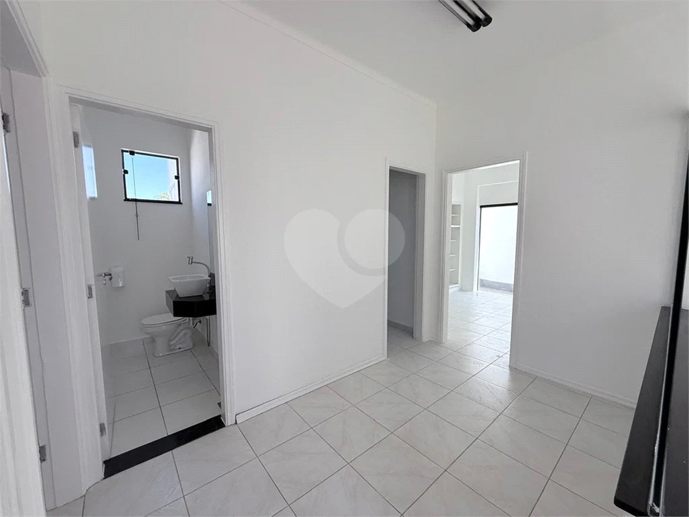 Prédio Comercial de Alto Padrão em Localização Nobre