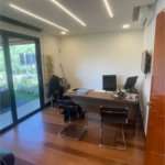 Incrível imóvel comercial com 250 metros de área construída com 5 salas e 2 cozinhas com 5 vags no caxingui