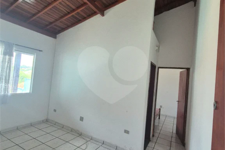 Oportunidade para investidor (Edícula + Barracão) – renda imediata + espaço de lazer - Bairro Santa Rosa - Piracicaba-SP