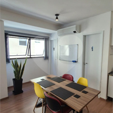 Sala Comercial moderna bem localizada .