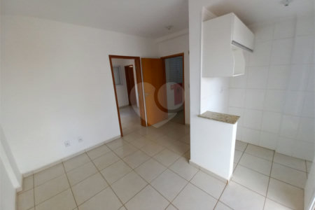 Apartamento no Condomínio Veneza