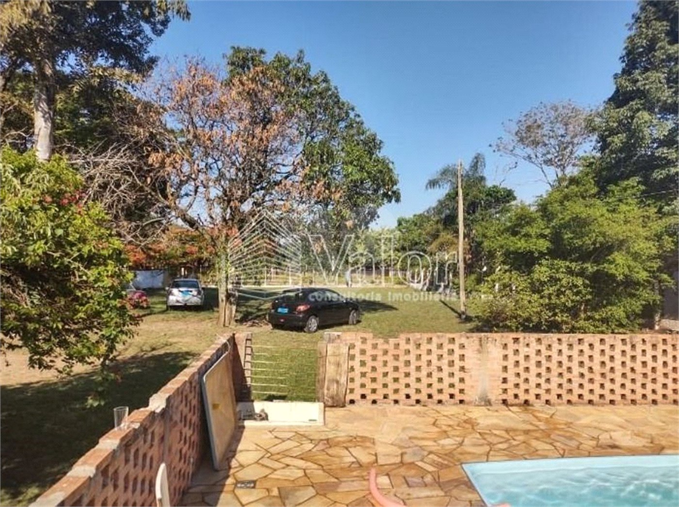 Chácara à venda com 4 quartos, sendo 1 suíte,  em Chácara Leila, São Carlos, SP