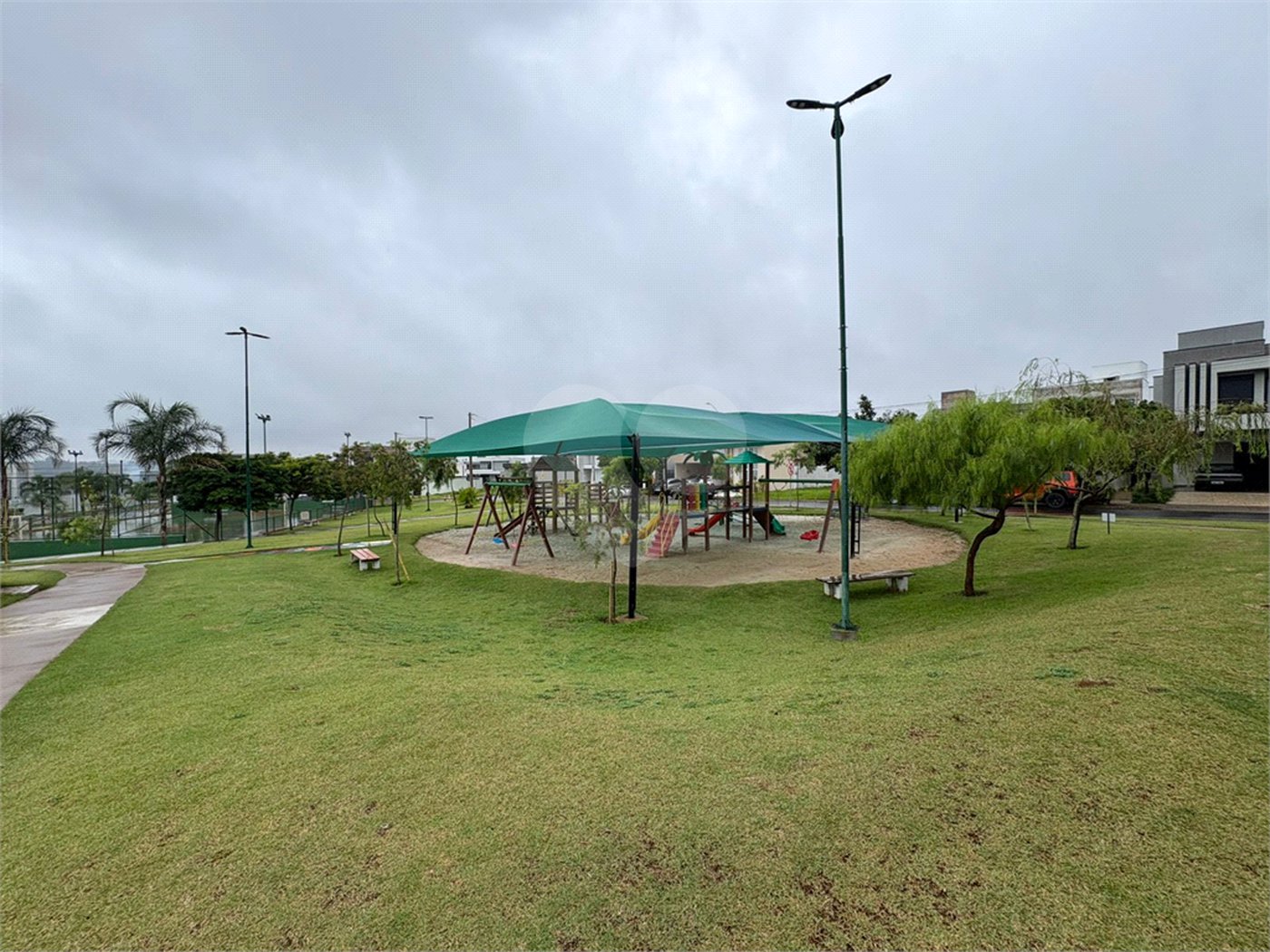 Lote à venda no Condomínio Village Damha IV