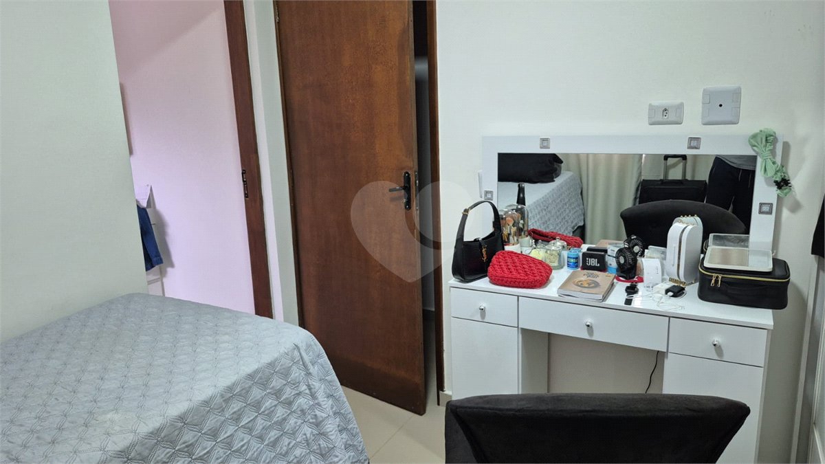 Casa Terreá com 3 suítes a Venda em Atibaia