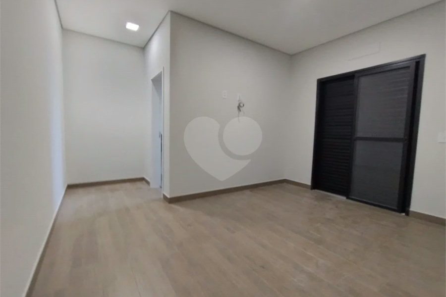 Casa em Condomínio à Venda em Piracicaba/SP.