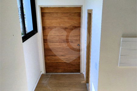 Casa a venda no condomínio Faber III