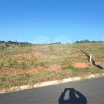 Terreno em Atibaia com 360 m² condomínio fechado com ampla área de lazer