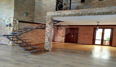 Sobrado à venda com 3 quartos, sendo 1 suíte,  em Jardim Santa Olívia II, Araras, SP