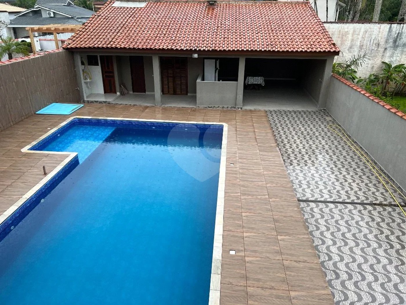 Casa à venda com 4 quartos, sendo 2 suítes,  em Morada da Praia, Bertioga, SP
