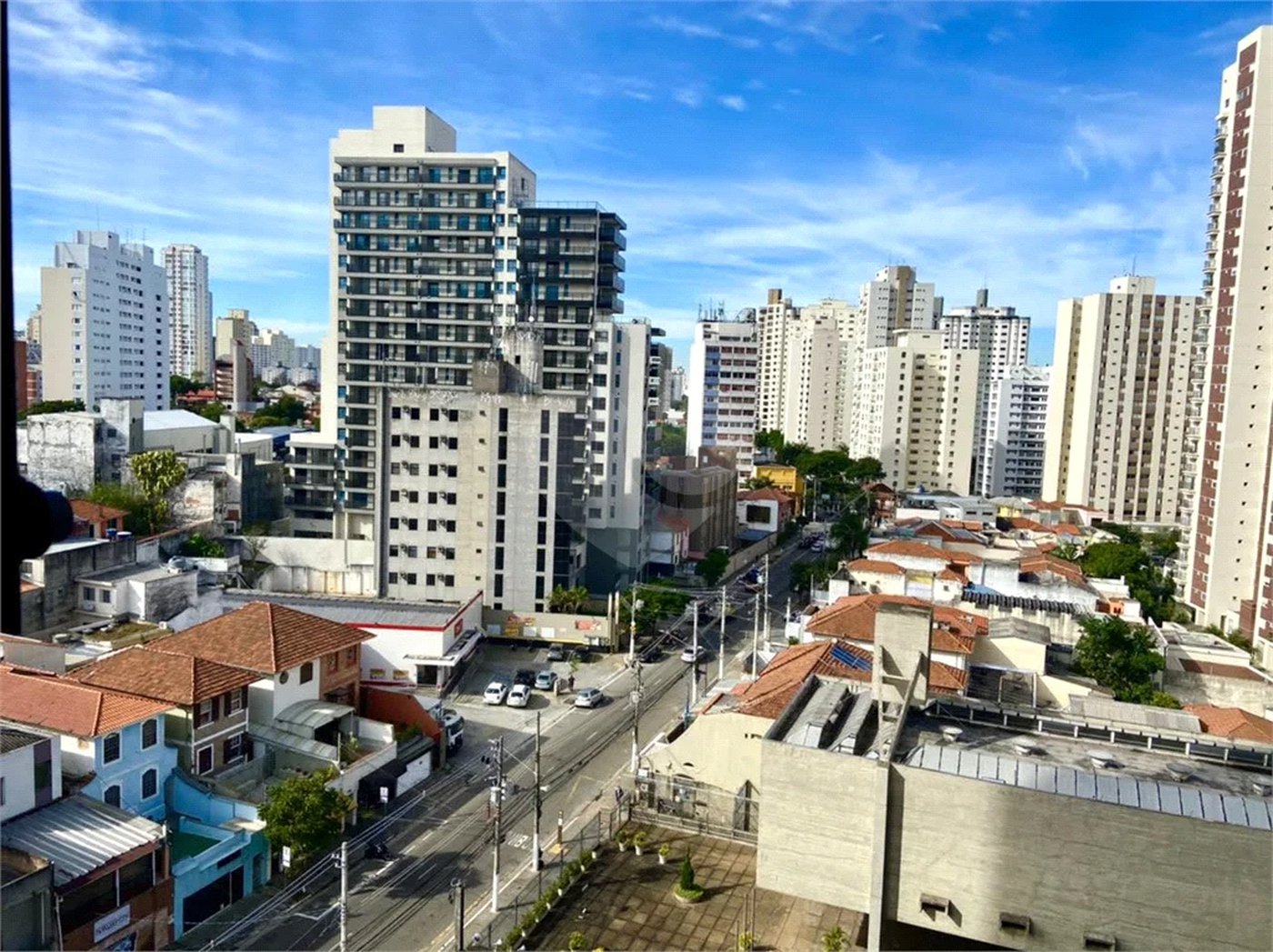 SALA COMERCIAL 55m2 Á VENDA NA VILA MARIANA (LADO DIREITO)