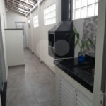 CASA A VENDA NO BAIRRO JARDIM ALVORADA COM 3 DORMITORIOS, 1 SUITE, 3 VAGAS, METRAGEM 250M², Sjc