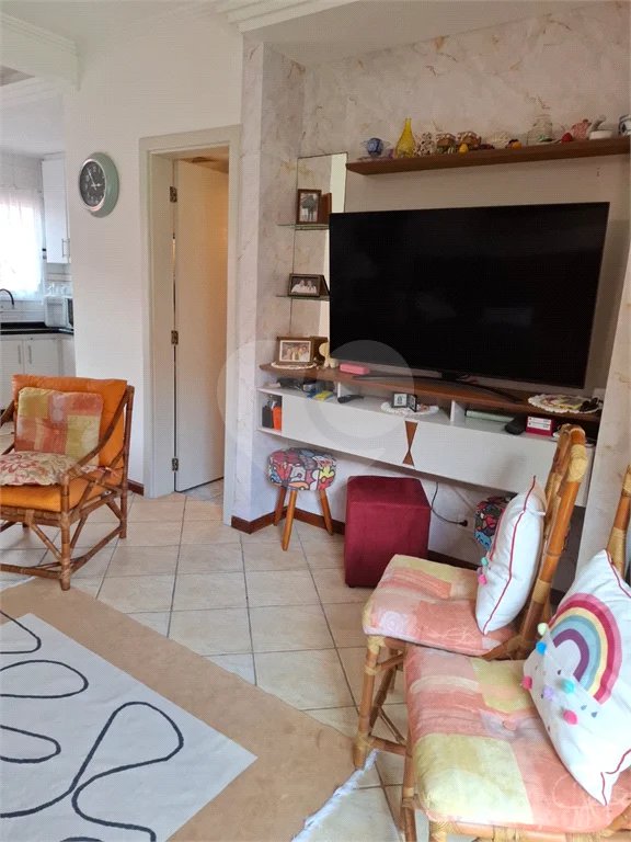 Apartamento à venda com 2 suítes no Centro, Bertioga, SP