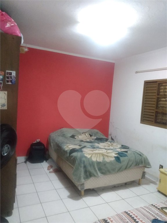 Casa a venda com 3 dormitórios sendo uma suíte em Ibaté