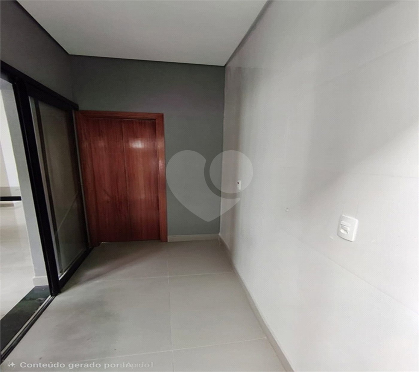 Casa 3 dormitórios 1 suíte, condomínio Faixa Azul.